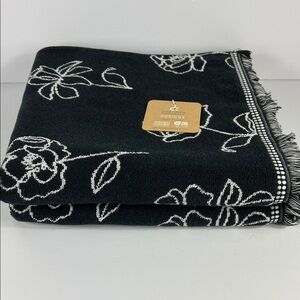 Deborah Connolly Bath Towel Set Floral Black White with Fringe Plush Cotton NEW